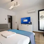 アパートホテル Smart 4*