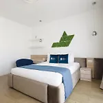 Smart アパートホテル 4*