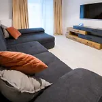 Apart Otel Smart Bükreş