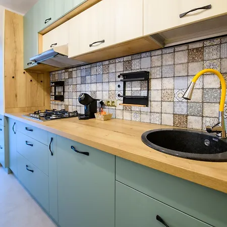 Smart 4* Boekarest