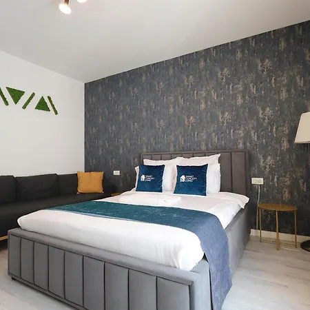 Smart Aparthotel 4*