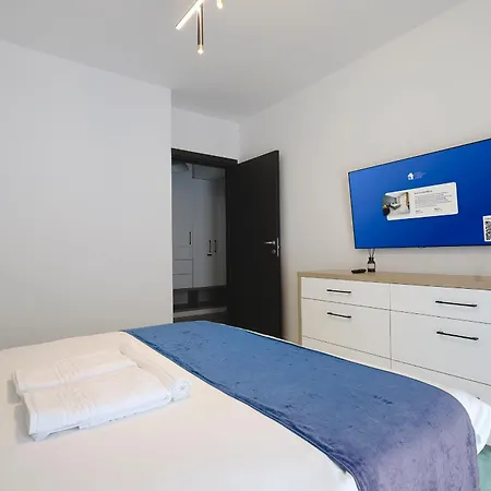 Smart Aparthotel 4*